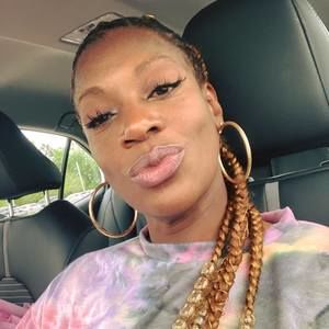 Meet your Posher, Tara